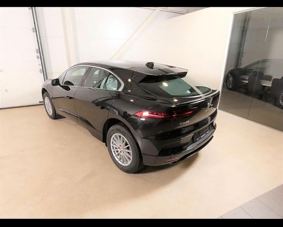 Jaguar I-PACE 14 of 30