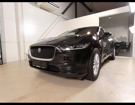 Jaguar I-PACE 6 of 30