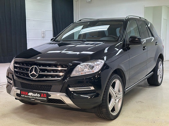 Mercedes-Benz ML250 9 of 30