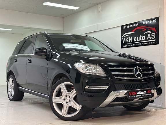 Mercedes-Benz ML250 2 of 30