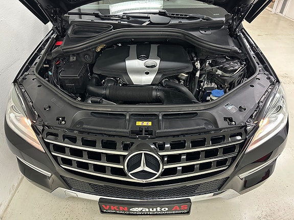 Mercedes-Benz ML250 22 of 30