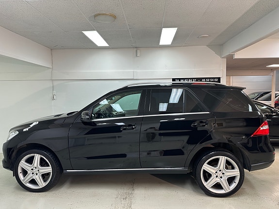 Mercedes-Benz ML250 13 of 30