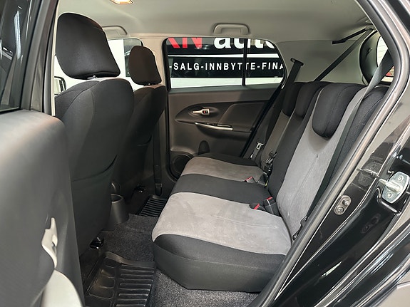 Toyota Urban Cruiser 10 of 21