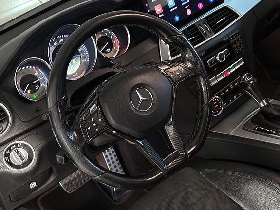 Mercedes-Benz C180 25 of 30