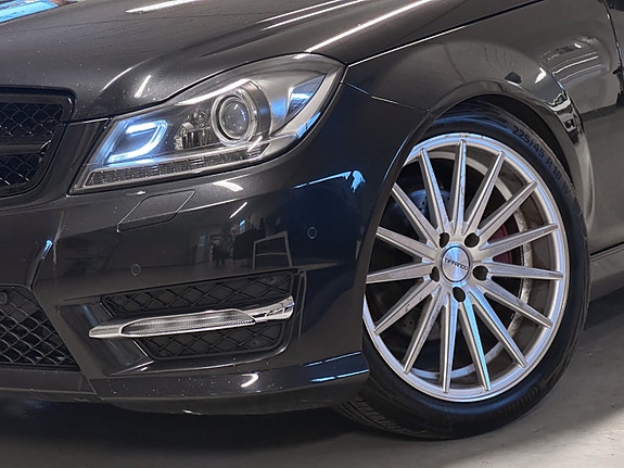 Mercedes-Benz C180 30 of 30