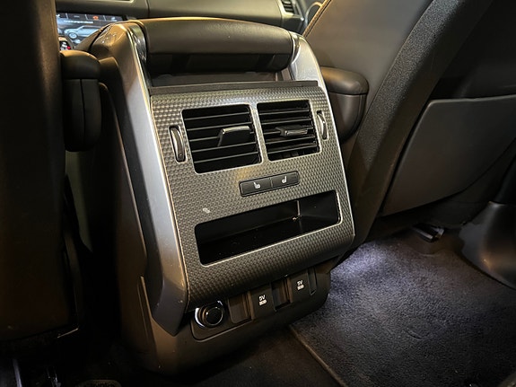 Land Rover Range Rover Sport 26 of 30