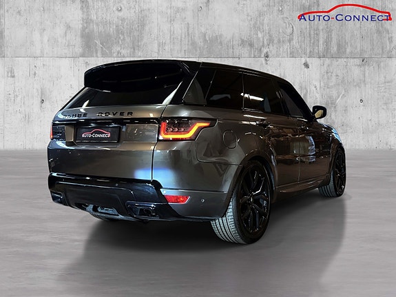 Land Rover Range Rover Sport 8 of 30