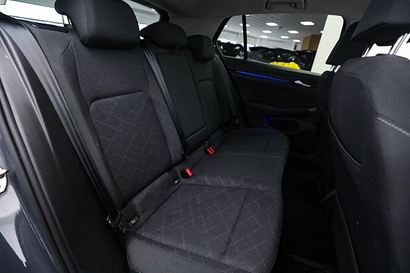 Volkswagen Golf VIII 19 of 30