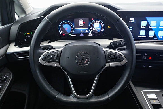 Volkswagen Golf VIII 18 of 30