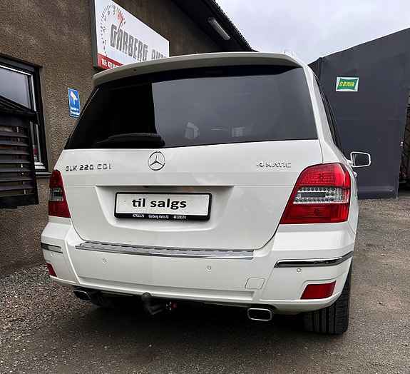Mercedes-Benz GLK220 14 of 25