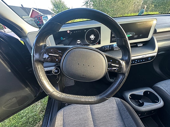 Hyundai Ioniq 5 16 of 30