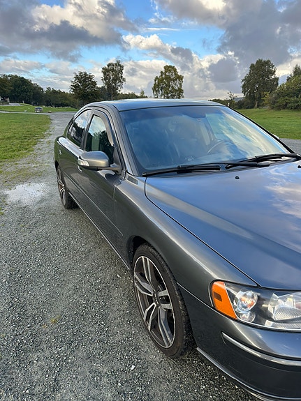 Volvo S60 10 of 27