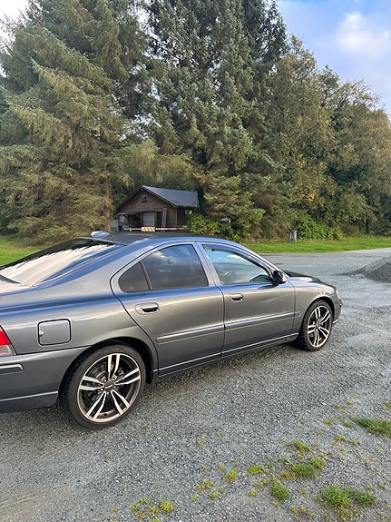 Volvo S60 9 of 27
