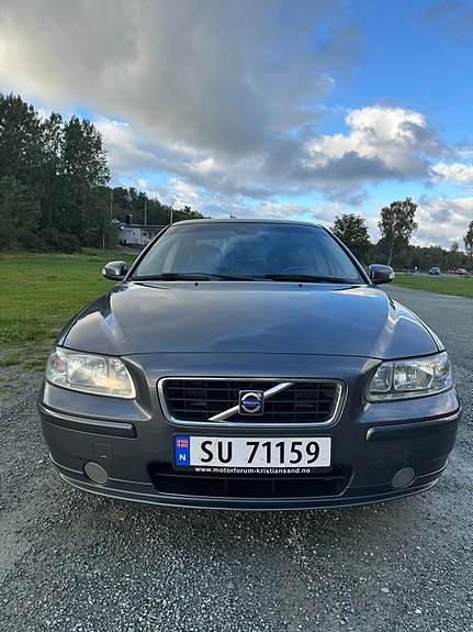 Volvo S60 11 of 27