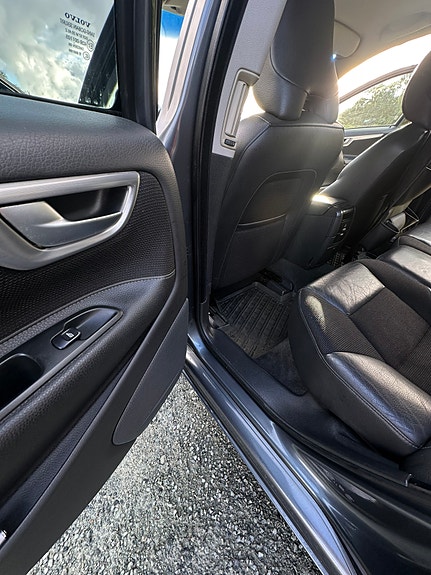 Volvo S60 19 of 27