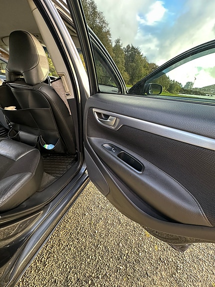 Volvo S60 21 of 27