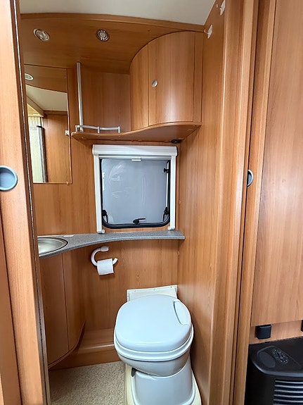 Dethleffs Camper Lifestyle 560 SK 23 of 30