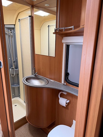 Dethleffs Camper Lifestyle 560 SK 21 of 30