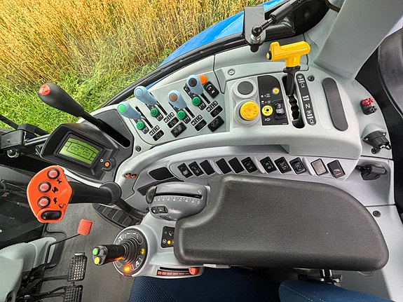 New Holland T6 180 10 of 16
