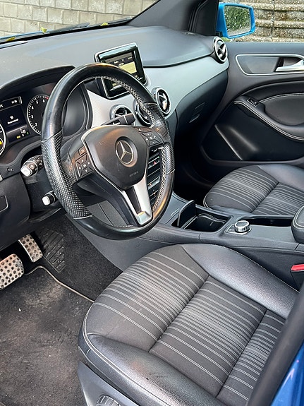 Mercedes-Benz B180 10 of 13