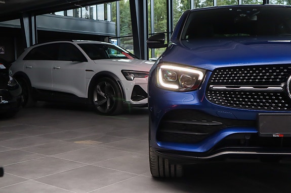 Mercedes-Benz GLC300 e 10 of 30