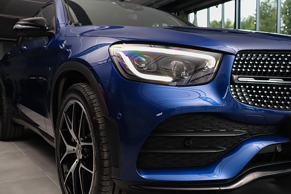 Mercedes-Benz GLC300 e 6 of 30