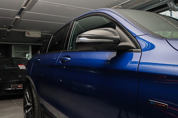 Mercedes-Benz GLC300 e 8 of 30