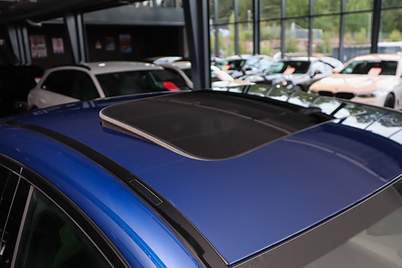 Mercedes-Benz GLC300 e 9 of 30