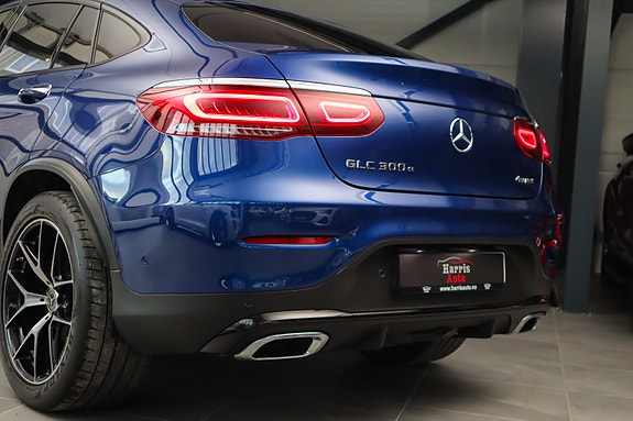 Mercedes-Benz GLC300 e 19 of 30