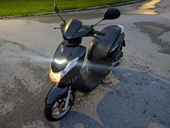 Peugeot Kisbee 2 of 4
