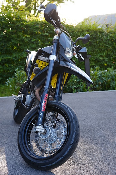 Husaberg FE 650 2 of 17