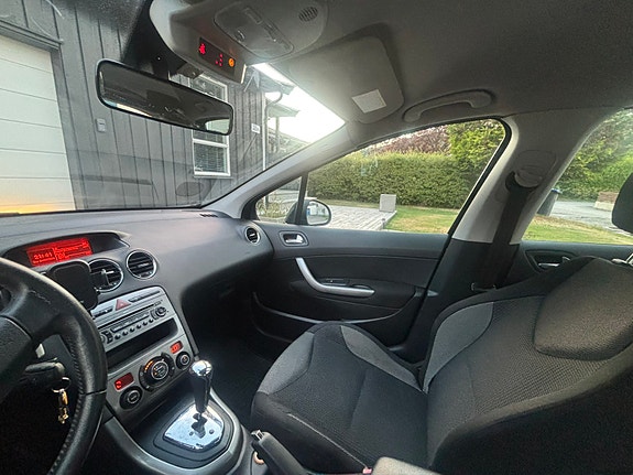 Peugeot 308 11 of 15