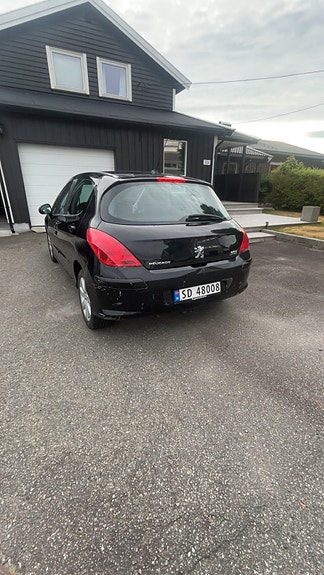 Peugeot 308 10 of 15