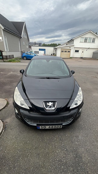 Peugeot 308 9 of 15
