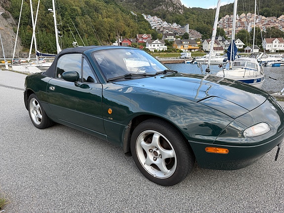 Mazda MX-5 3 of 18