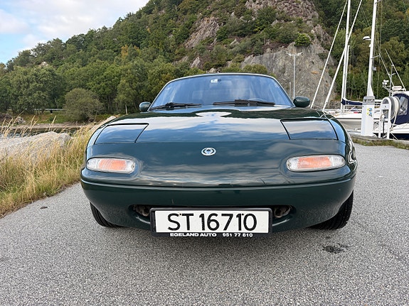 Mazda MX-5 2 of 18