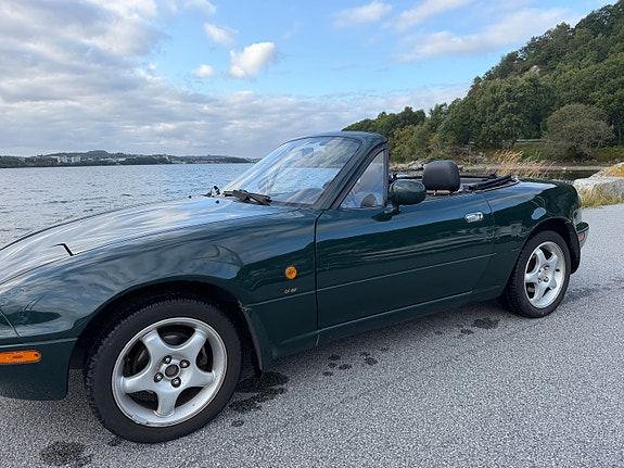 Mazda MX-5 7 of 18