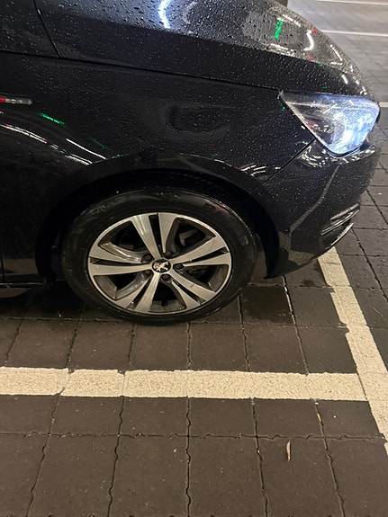 Peugeot 308 16 of 18
