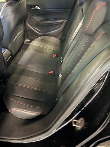 Peugeot 308 3 of 18