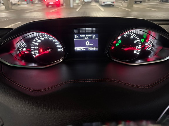Peugeot 308 10 of 18