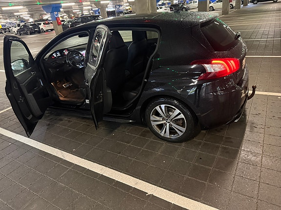 Peugeot 308 17 of 18