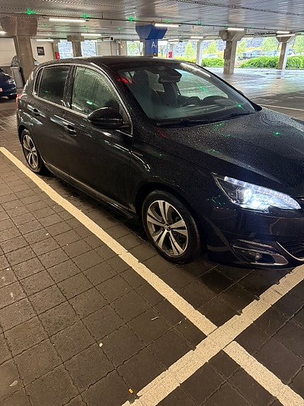 Peugeot 308 7 of 18