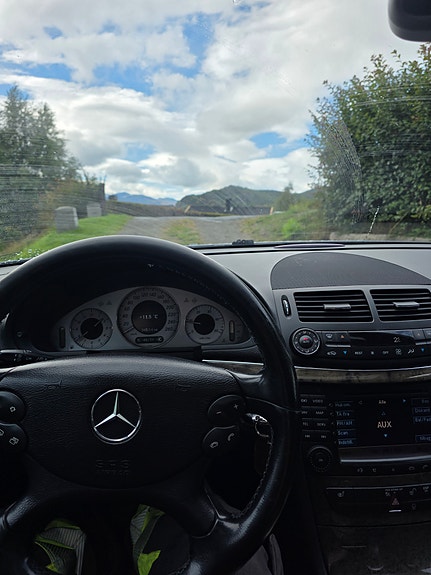Mercedes-Benz E220 17 of 23