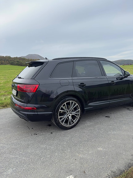 Audi Q7 5 of 21