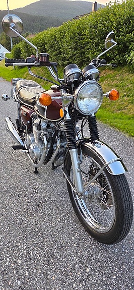 Honda CB 550 Four 3 of 24