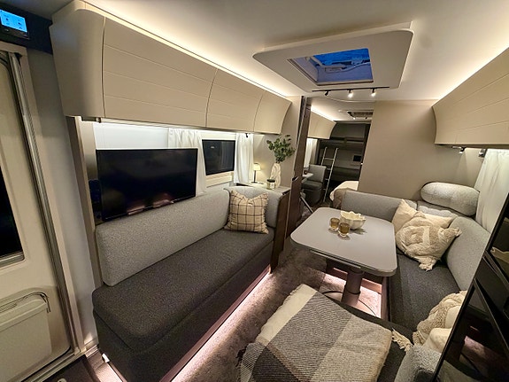 Bilde 35 av Adria Alpina 753hk.Aircondition.Kampa luft telt.