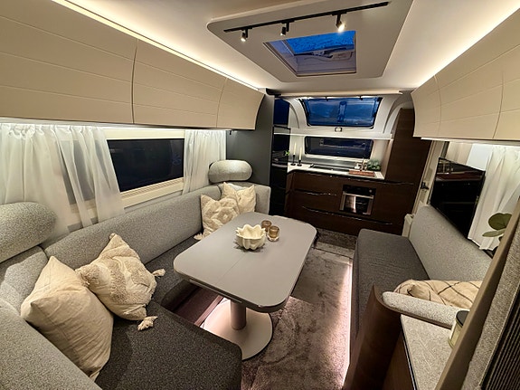 Bilde 33 av Adria Alpina 753hk.Aircondition.Kampa luft telt.