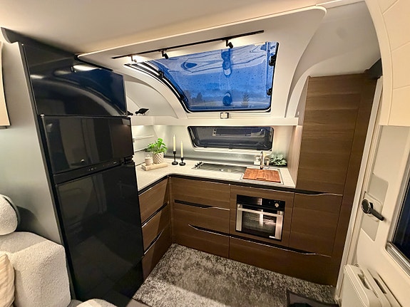 Bilde 15 av Adria Alpina 753hk.Aircondition.Kampa luft telt.