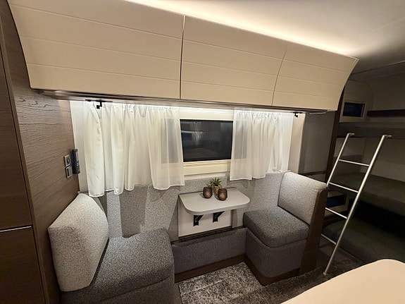 Bilde 44 av Adria Alpina 753hk.Aircondition.Kampa luft telt.