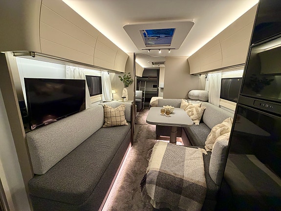 Bilde 29 av Adria Alpina 753hk.Aircondition.Kampa luft telt.